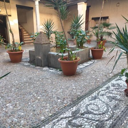 Abadia Suites Granada Bagian luar foto
