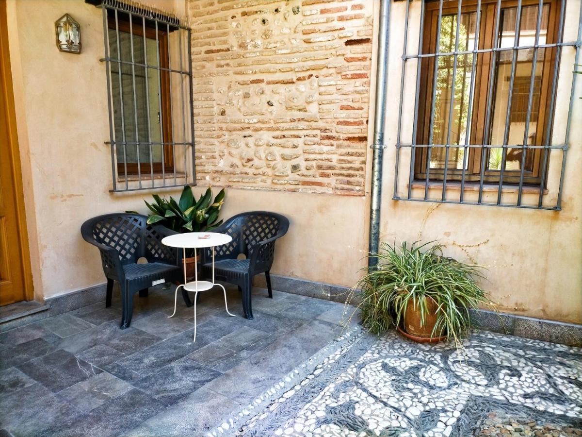 Abadia Suites Granada Bagian luar foto