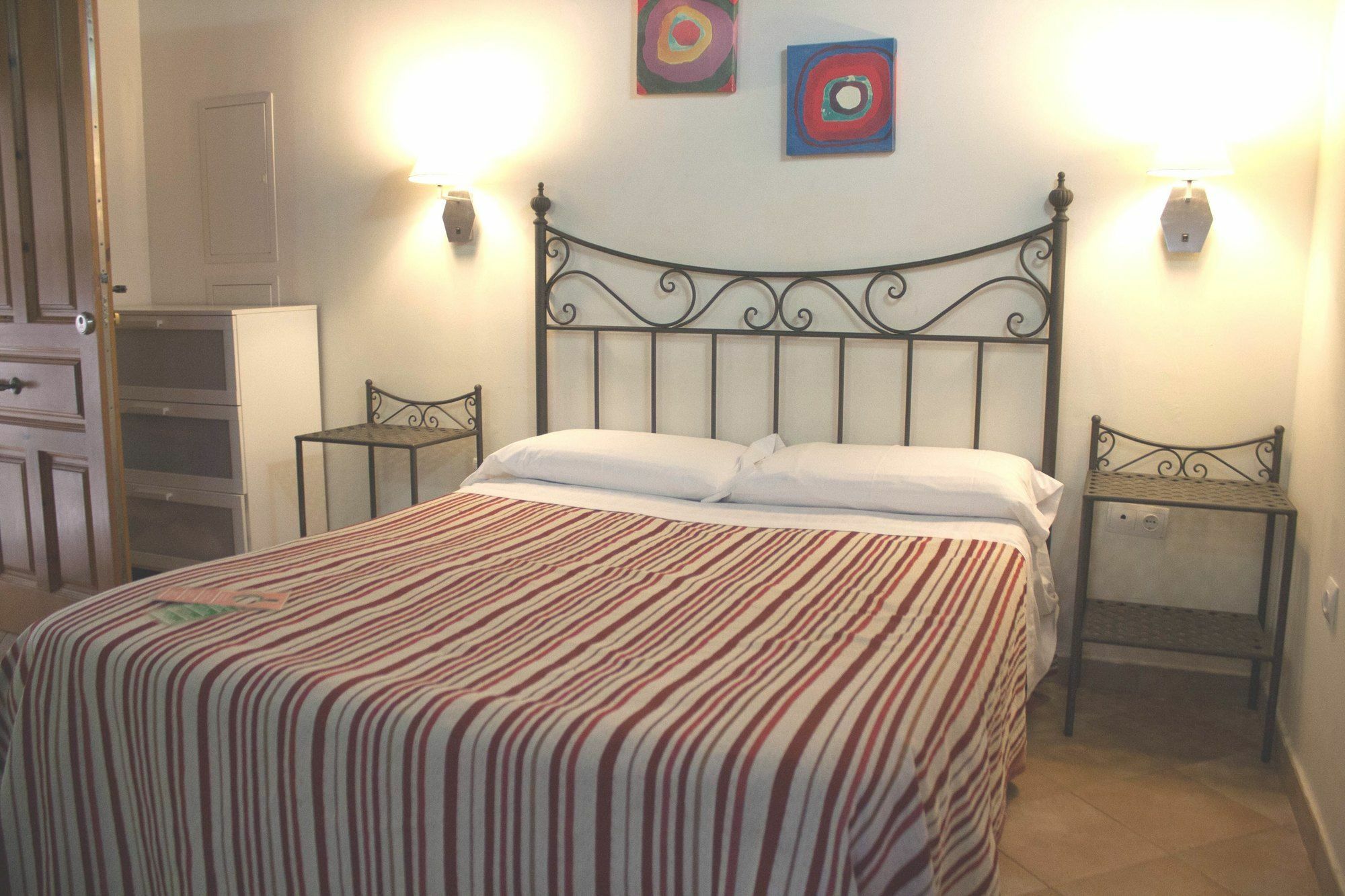 Abadia Suites Granada Bagian luar foto